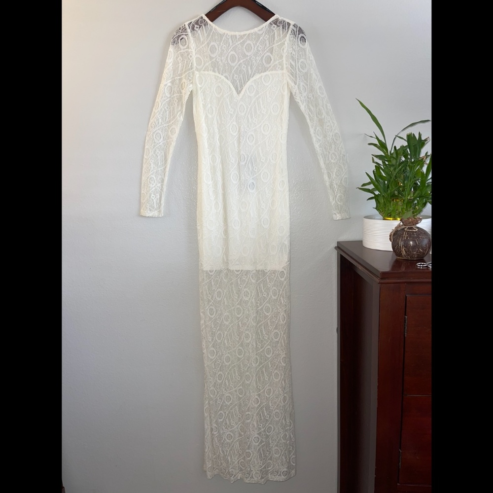 Small Macademia long-sleeve MARCIANO lace gown